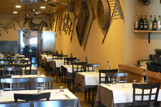 Mesa del restaurante del coto